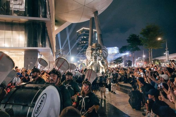 150.000 personnes ont afflué dans les rues de Shilin 2026 Taipei Art Festival en ouverture de la performance "Les éléphants arrivent..." Taiwan Loi pour créer une nouvelle mémoire urbaine