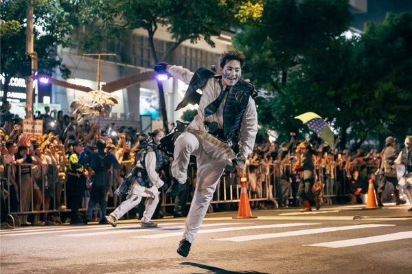 《大象來了……》首日湧現十萬人潮迎好評　北市府跨局處啟動動線優化　今日散場增設活口、加強網路直播分流 主要圖片