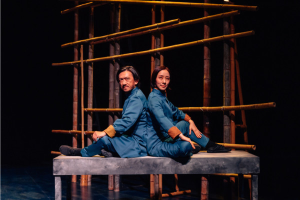 在附身與記憶之間 看見誰正在說話 臺北戲劇獎雙料作品《暗夜.腹語.鬼托邦》3月重返北藝藍盒子 主要圖片