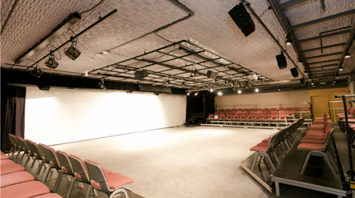 Chih Hsin Theater
