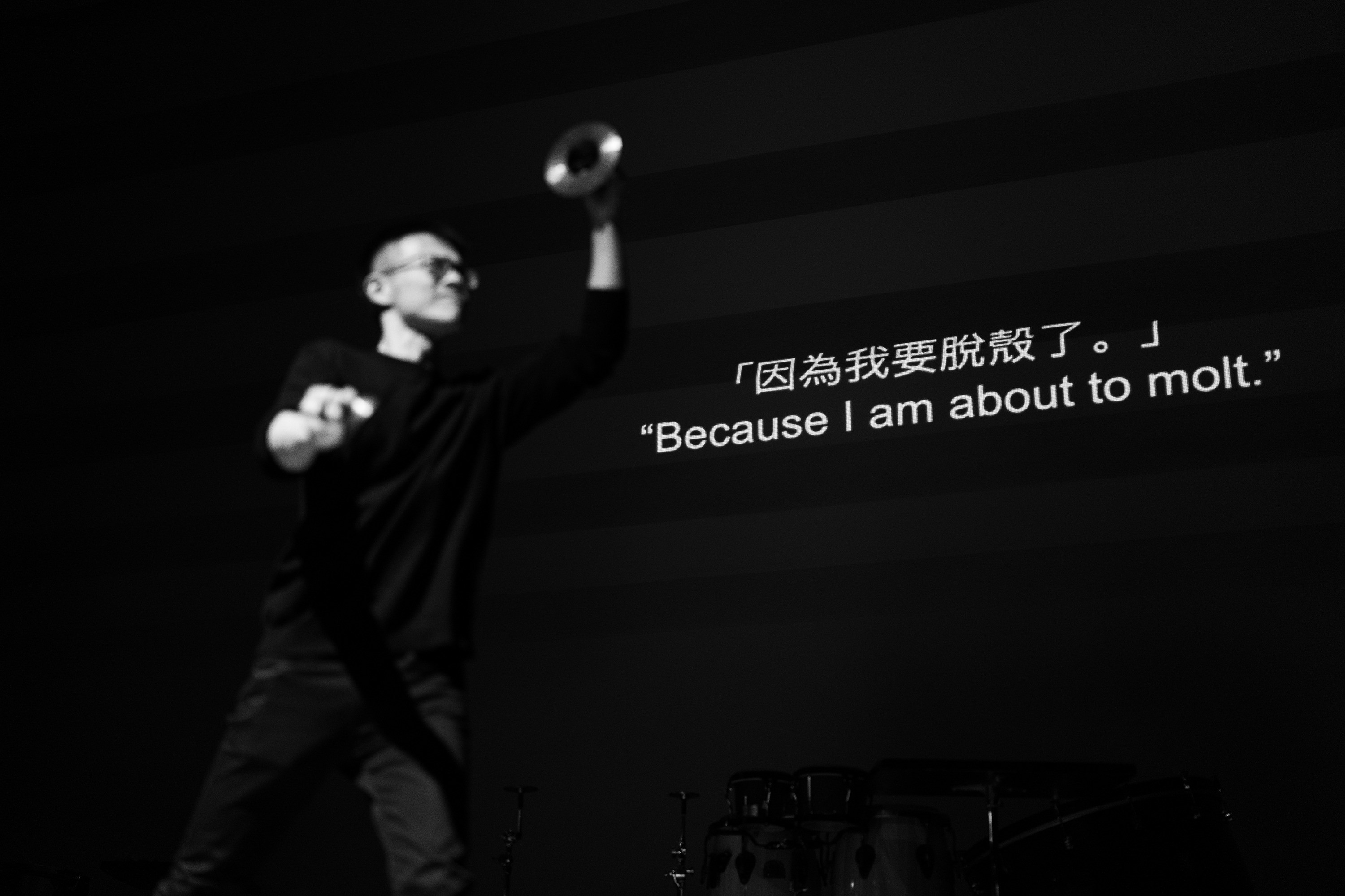 狂人比較可怕?還是那些沉默的人?專訪《房間裡的大象》謝孟甫的圖片