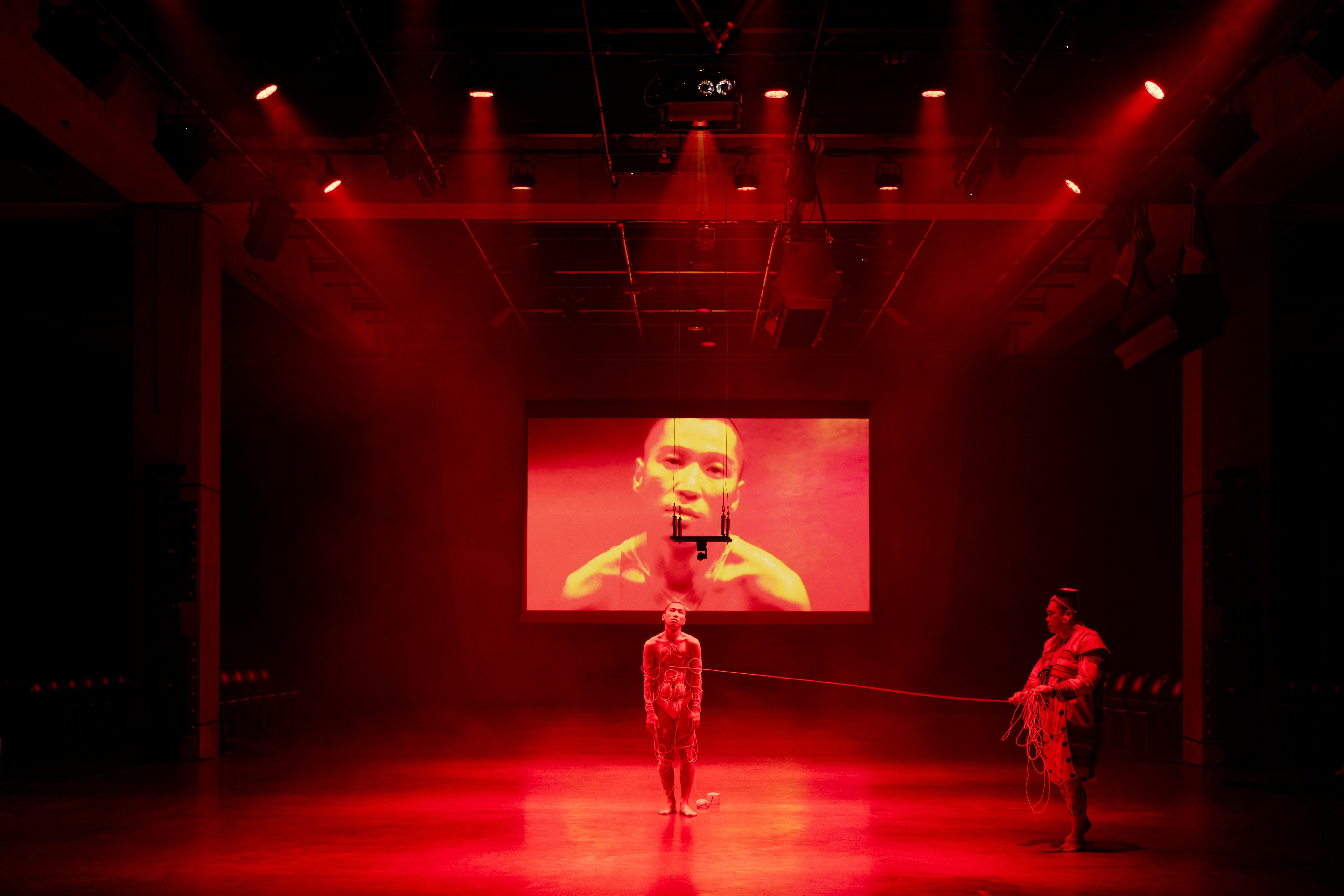 科技作為 Gaya 的化身：自《遊林驚夢：巧遇 Hagay》反思未來主義