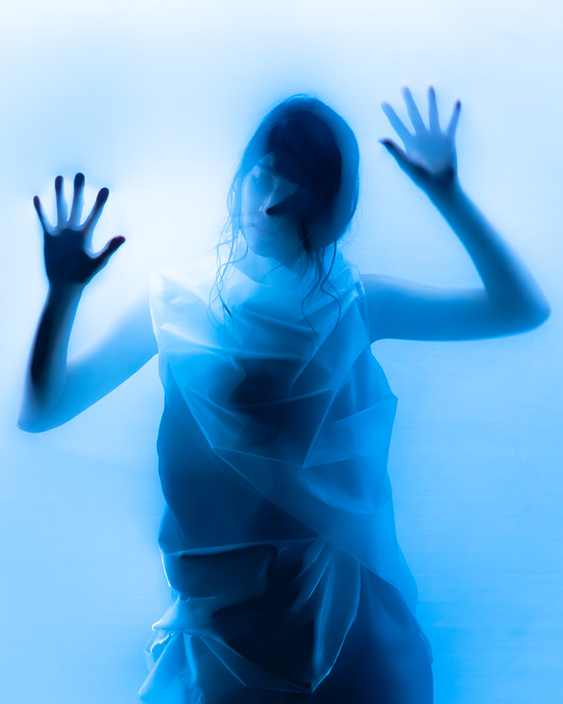 The Illusion of a Wallimage
